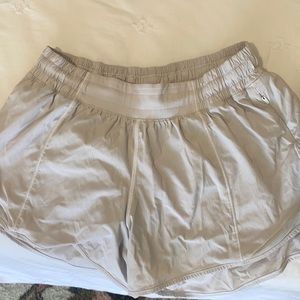 Lululemon hotty hots